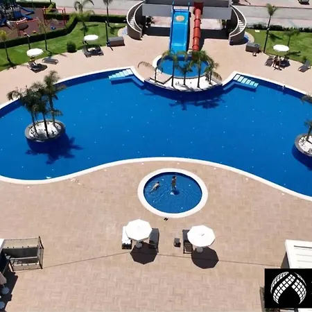 Апартаменты Luxurious Beachfront Townhouse *