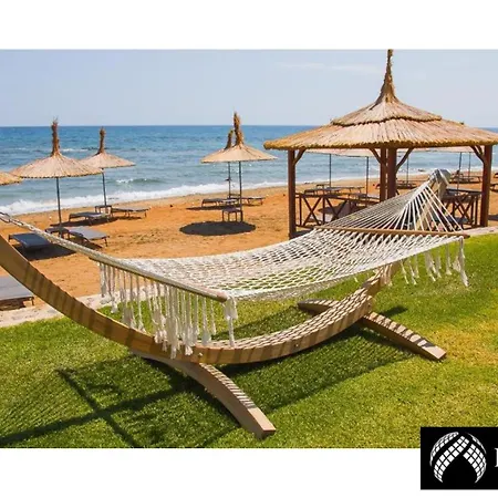 Luxurious Beachfront Townhouse Apartment Boghaz