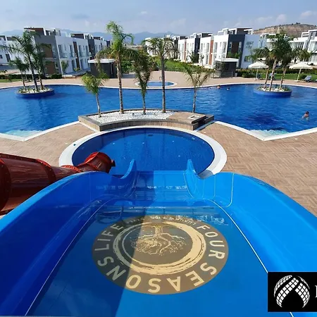 Luxurious Beachfront Townhouse