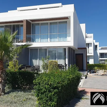 Apartment Luxurious Beachfront Townhouse Boghaz